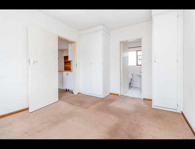 1 BEDROOM APARTMENT TO LET IN WELTEVREDEN PARK